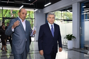 Shavkat Mirziyoyev Toshkentda qurilgan $25 mlnlik savdo majmuasini borib ko‘rdi