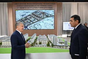 Shavkat Mirziyoyev Qo‘qondagi Yangi O‘zbekiston massivini borib ko‘rdi