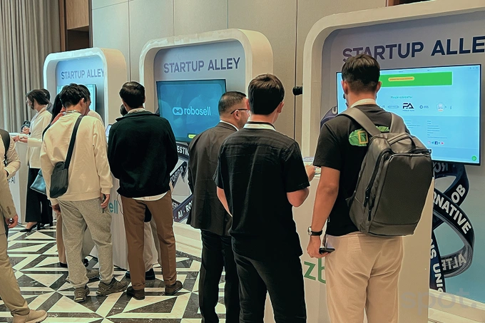 Viloyatlararo taksi, biznesni raqamlashtirish va onlayn chiptalar. CEVF’da qanday loyihalar namoyish etildi?