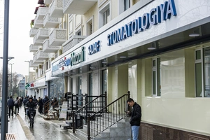 Какие требования предлагается ввести к вывескам и стендам бизнеса