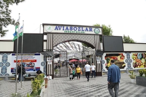 Toshkentdagi Aviasozlar bozori hududidagi betartib savdo nuqtalari olib tashlanmoqda