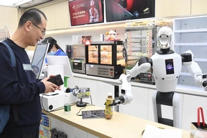 Gonkongda odamsimon robot boshqaruvidagi birinchi do‘kon ochiladi