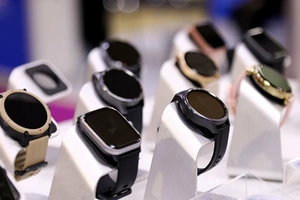 Aqlli soatlar odamlarni xavotirga moyilroq qilishi mumkin — Business Insider