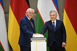 Мирзиёев и Штайнмайер открыли завод Volkswagen в Ташкенте