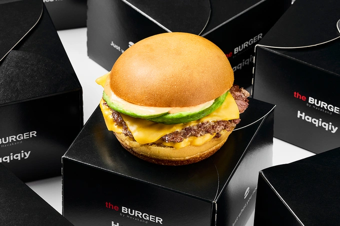 “the Burger” uchinchi bozorga chiqmoqda: O‘zbekistonning smesh-burgerlar brendi Bakuda restoran ochyapti