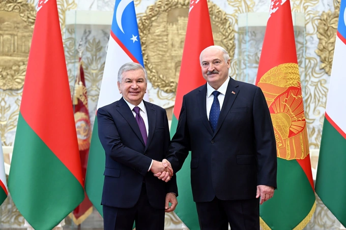 александр лукашенко, беларусь, тракторы, шавкат мирзиеев