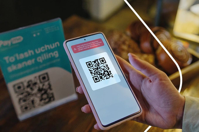 Бизнес в Узбекистане заставляют убирать QR-коды платежных сервисов в пользу единого QR