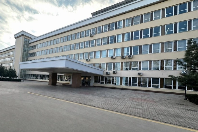 АУГА выставило на продажу несколько зданий Бухарского госуниверситета