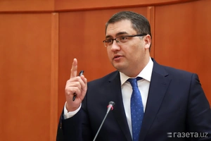Мирзиёев освободил Русланбека Давлетова от должности своего советника