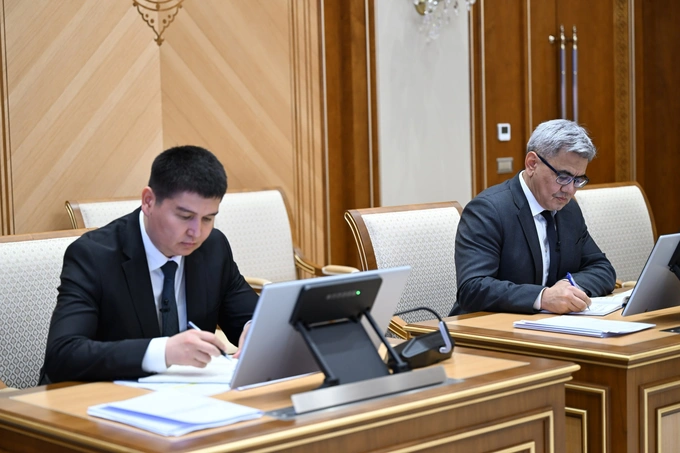 davlat xizmatchilari, oylik ish haqi, prezident, shavkat mirziyoyev, yagona ish haqi tizimi