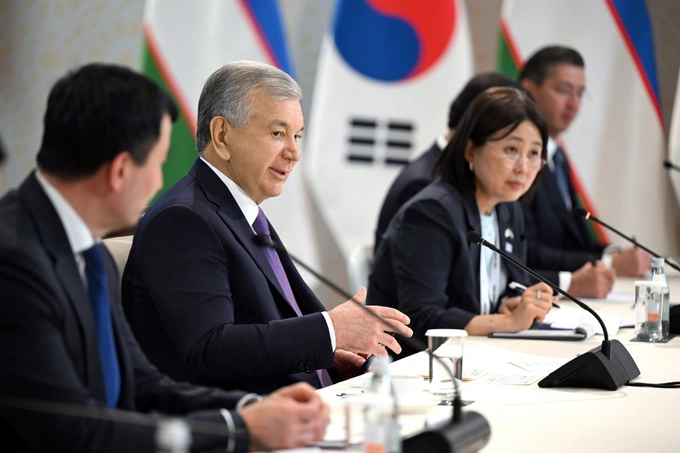 shavkat mirziyoyev, shinhan bank, south korea