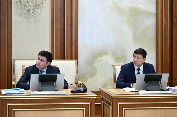 daraxt ekish, prezident, shavkat mirziyoyev, yashil mahalla, yashil makon