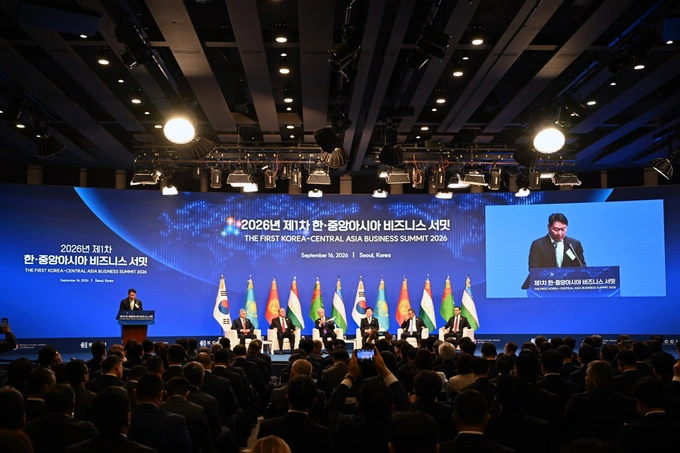 biznes sammit, janubiy koreya, prezident, shavkat mirziyoyev