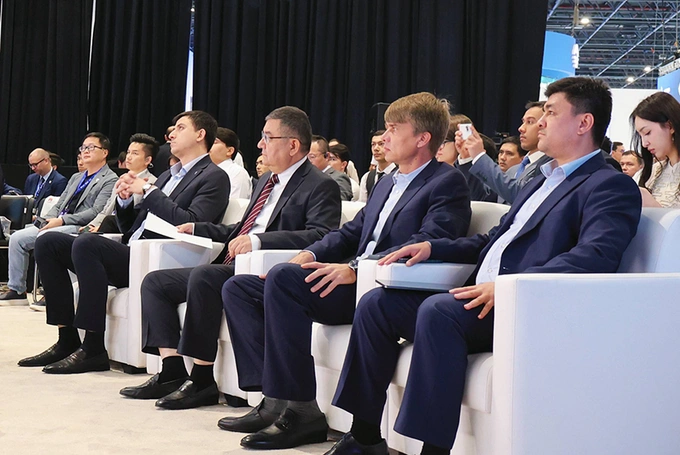 future intelligence forum 2026, huawei, реклама
