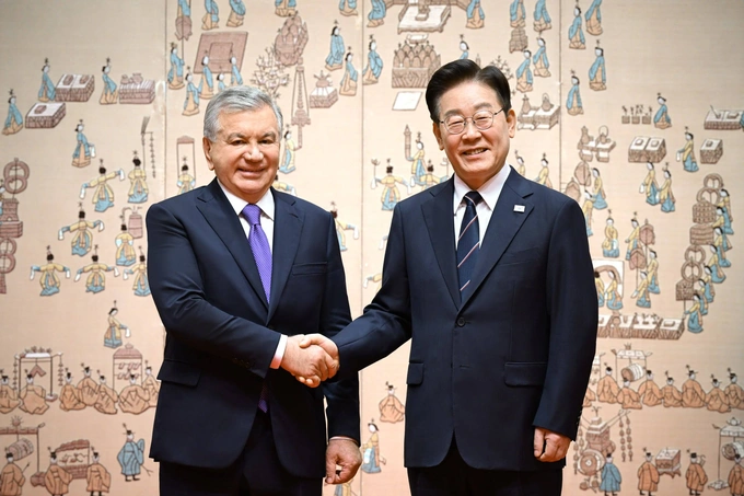 investitsiya, janubiy koreya, li chje myon, prezident, shavkat mirziyoyev