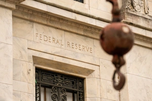 ФРС США впервые с июля 2023 года повысила ставку до 3,75−4%