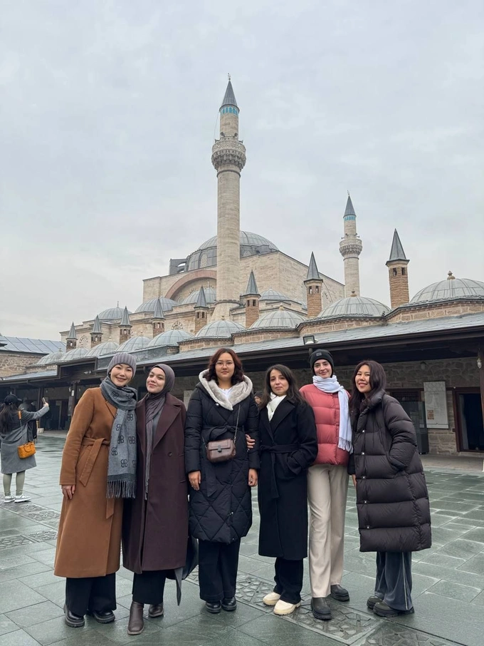 grant dasturi, magistratura, mehrinoza farmonova, turkiya, türkiye bursları, xorijda ta'lim