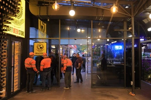 В парке «Голубые купола» разобрали летнюю террасу Brasserie Park